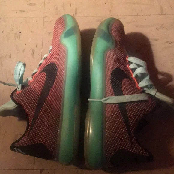 Nike Kobe X (10) Easter - Picture 2 of 7